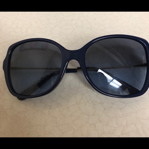 Tory Burch NWOT 😍sunglasses - Picture 5 of 8